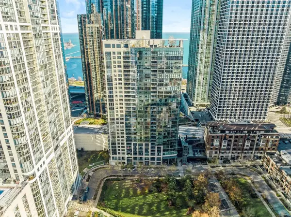 201 N WESTSHORE DR #1901, Chicago, IL 60601
