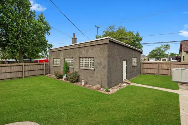 South Chicago Heights, IL 60411,2728 Commercial AVE