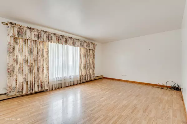 Waukegan, IL 60085,1903 Marshall Pkwy