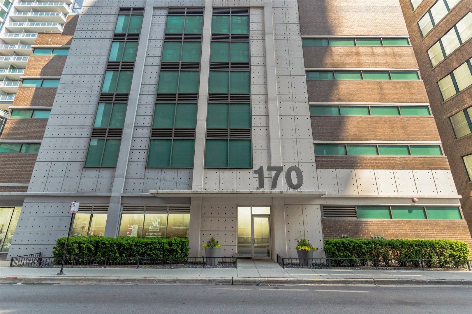 170 W POLK ST #1007, Chicago, IL 60605