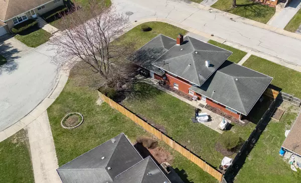 South Holland, IL 60473,751 E 164th PL
