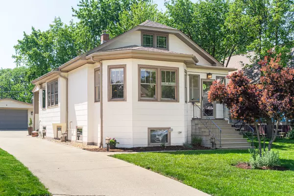 Elmhurst, IL 60126,212 N Oak ST