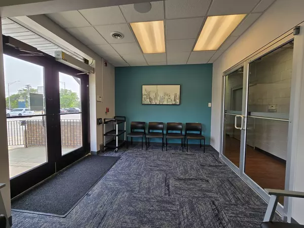 Joliet, IL 60435,2401 W Jefferson ST #400