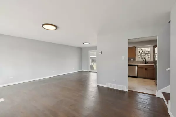 East Hazel Crest, IL 60429,1848 172nd ST