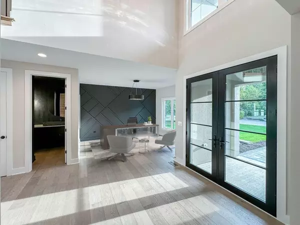 Naperville, IL 60563,5s504 Radcliff RD