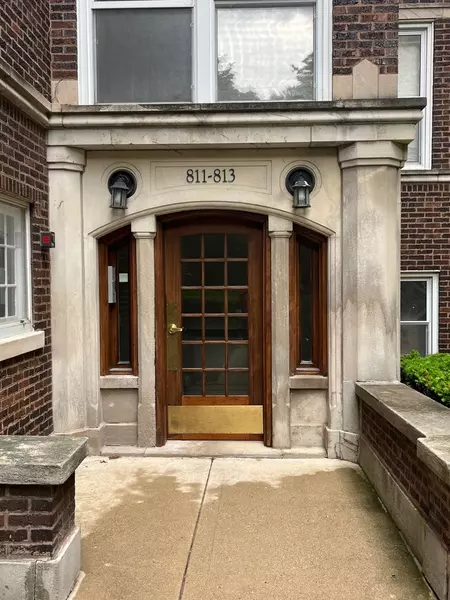 811 Hinman AVE #3E, Evanston, IL 60202