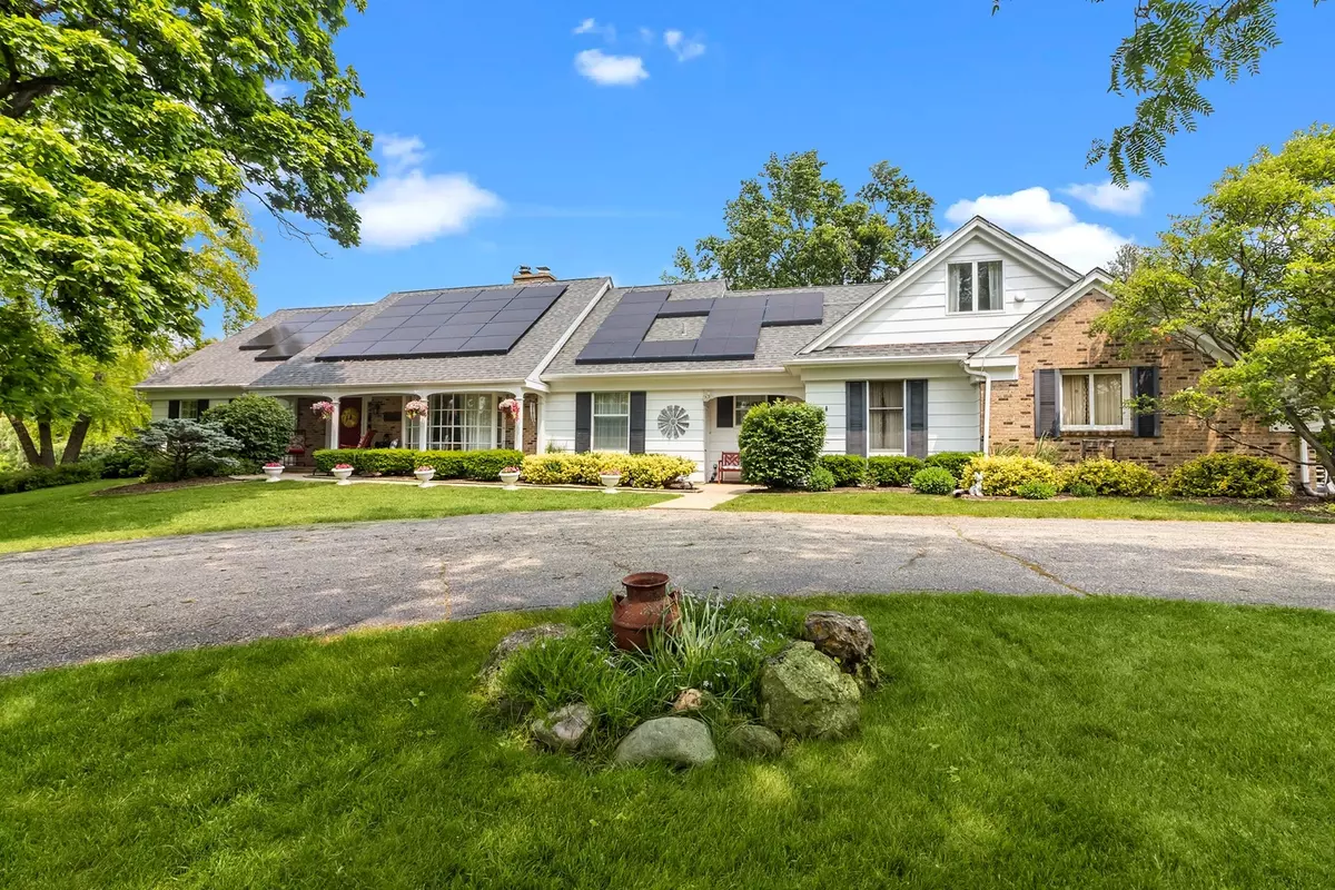 Woodstock, IL 60098,8612 Crystal Springs RD
