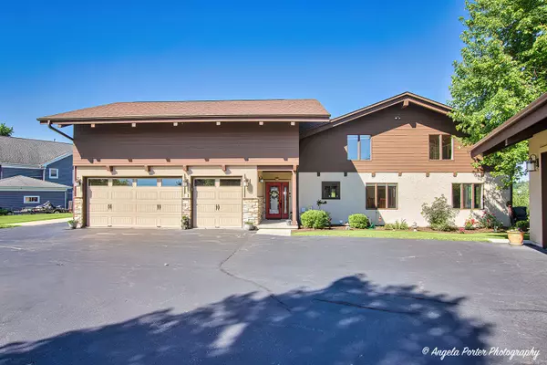 Richmond, IL 60071,6509 Oak Hill DR