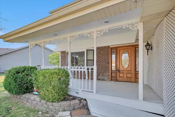 Homer Glen, IL 60491,13706 W Cedarbend DR