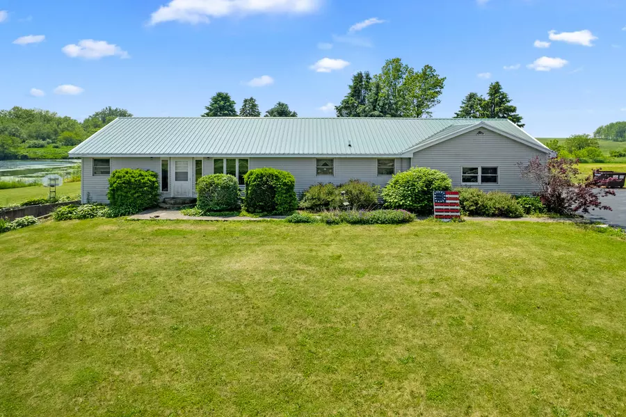 2365 Richardson RD, West Brooklyn, IL 61378