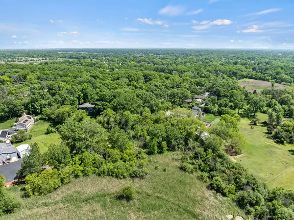 Crystal Lake, IL 60014,5703 Hickory LN