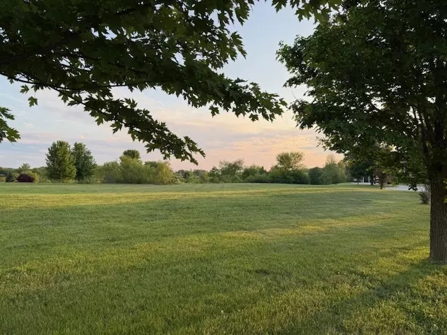 Lakewood, IL 60014,6605 Woodland Hills DR