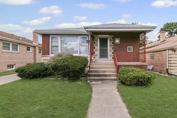 Evergreen Park, IL 60805,9826 S Harding AVE