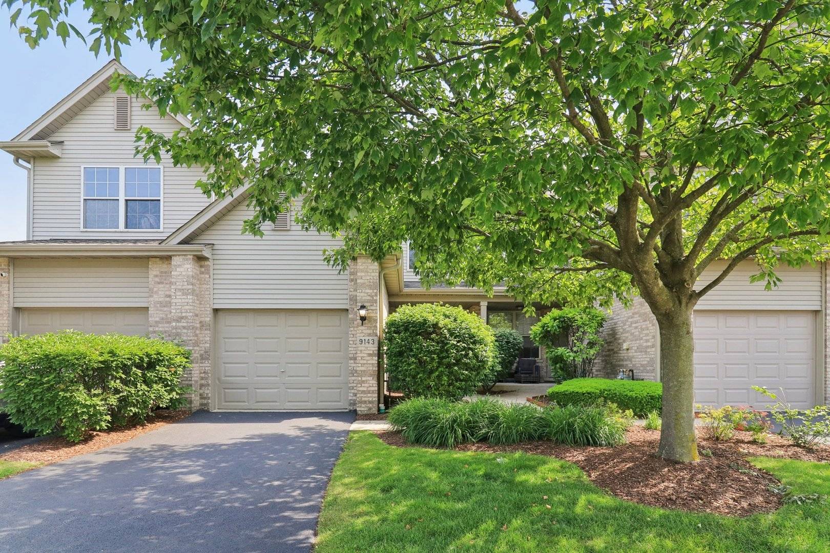 9143 Mansfield DR, Tinley Park, IL 60487