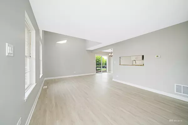 Justice, IL 60458,7422 Terrace DR