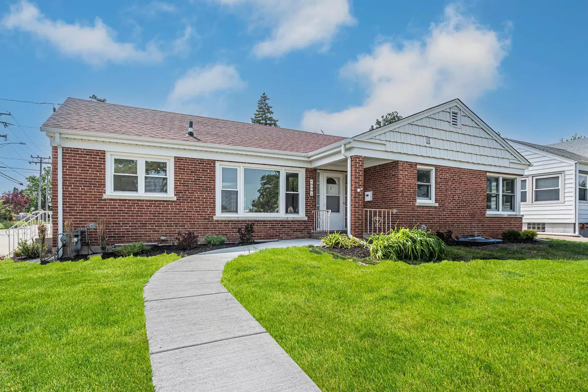 Des Plaines, IL 60016,116 N 8th AVE