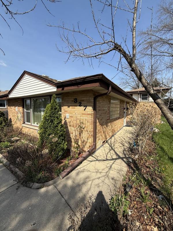 327 Iroquois RD, Hillside, IL 60162