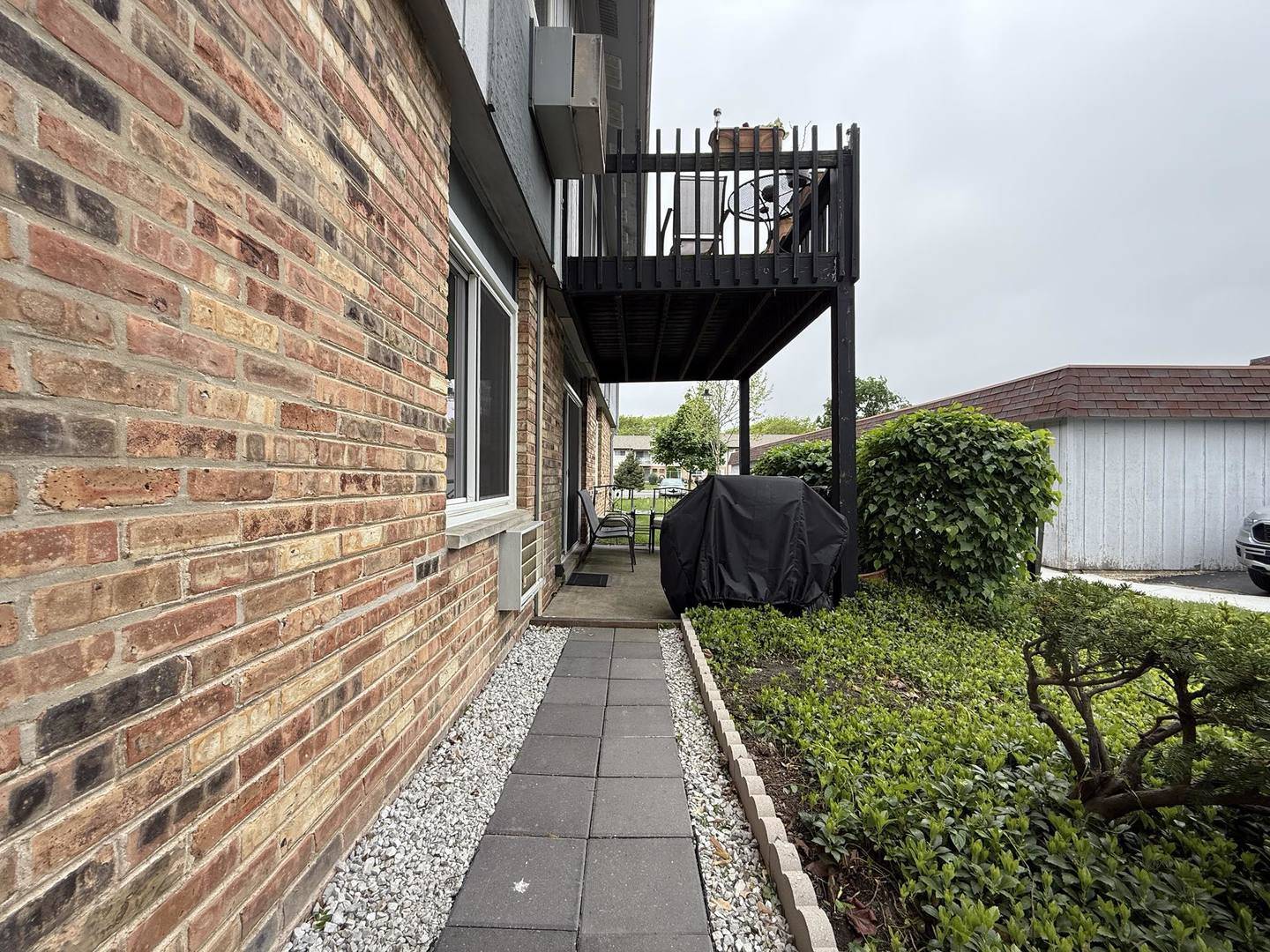 Prospect Heights, IL 60070,906 E Old Willow RD #104