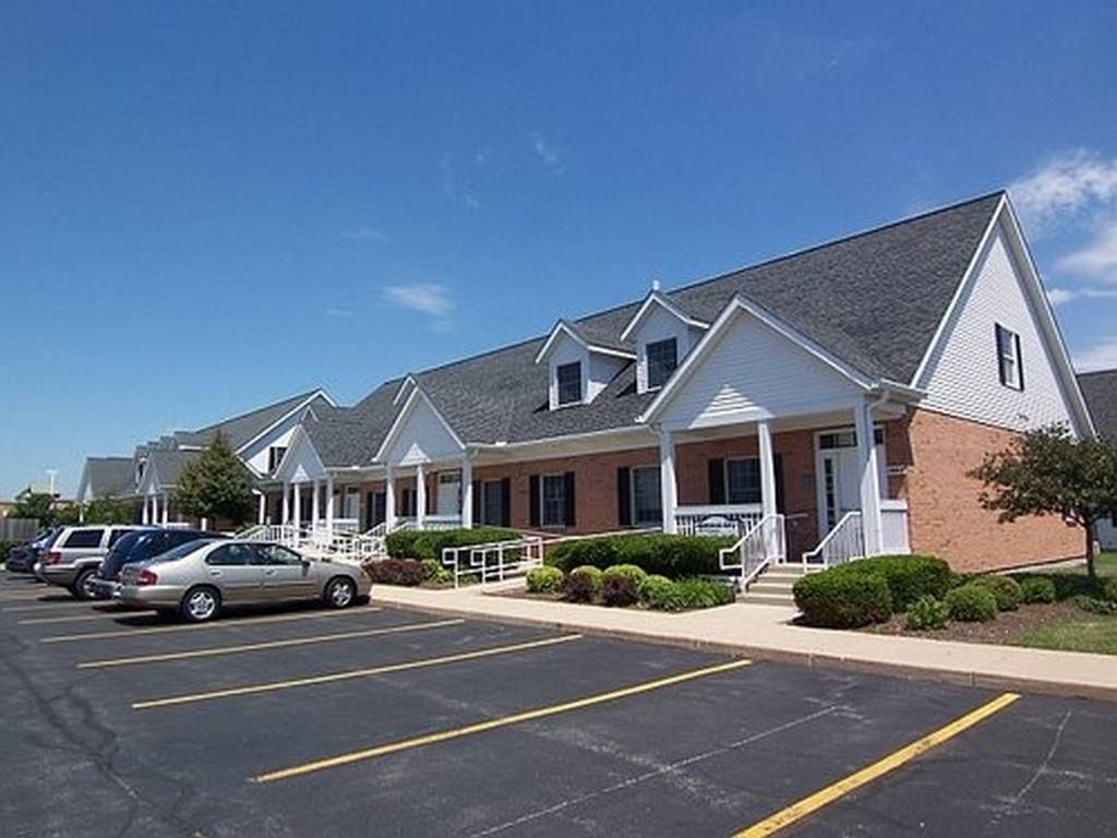 Crystal Lake, IL 60014,190 Liberty RD #4