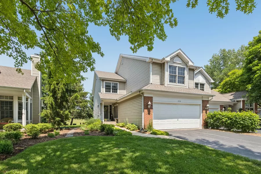 1714 Waverly CIR, St. Charles, IL 60174