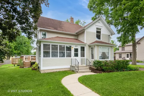 Elburn, IL 60119,429 W Pierce ST
