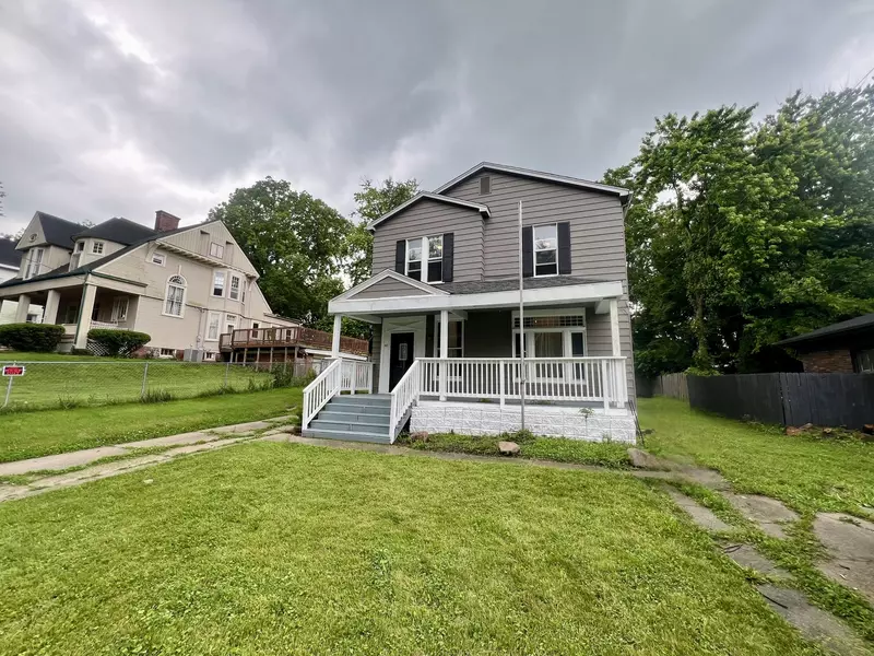 437 Powers LN, Decatur, IL 62522