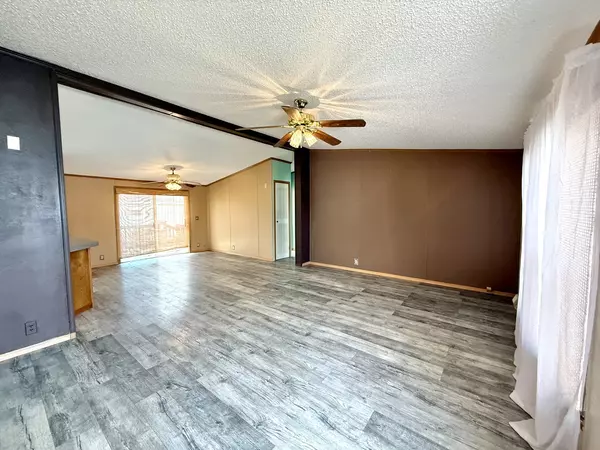 Beecher, IL 60401,9 Swallow LN