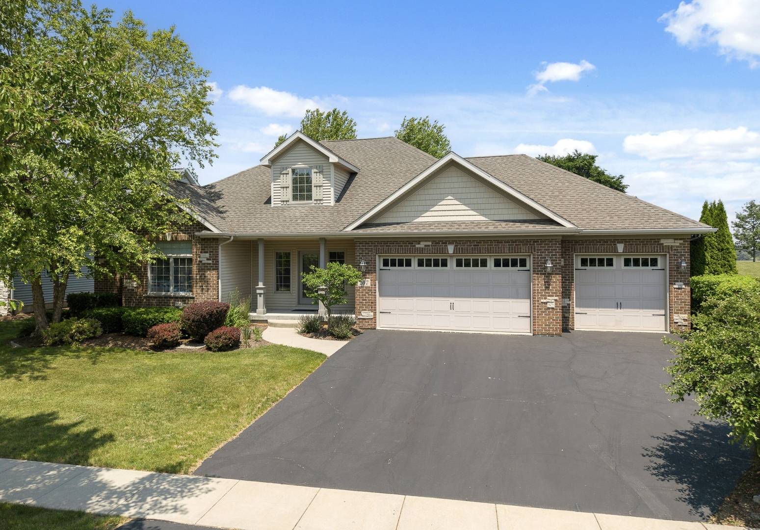 Dekalb, IL 60115,207 Quinlan AVE