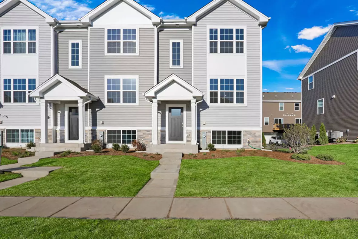 Hampshire, IL 60140,871 Briar Glen CT