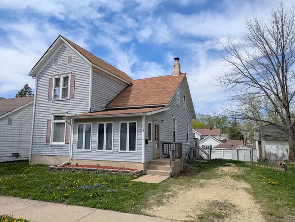 314 W Chestnut, Freeport, IL 61032