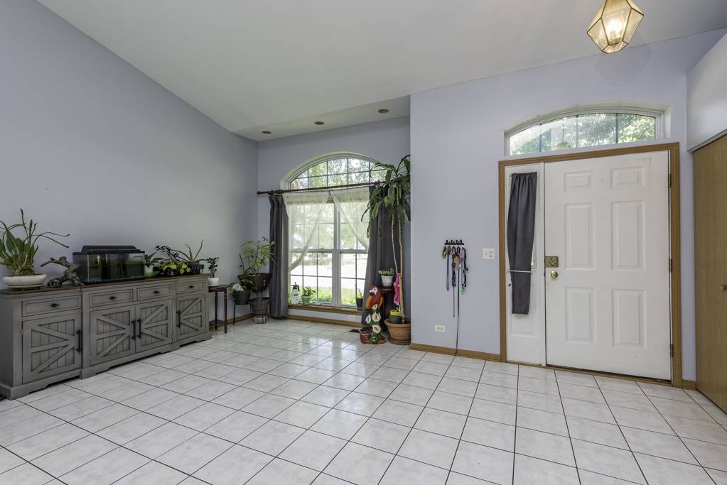 Waukegan, IL 60085,4496 W Hill AVE