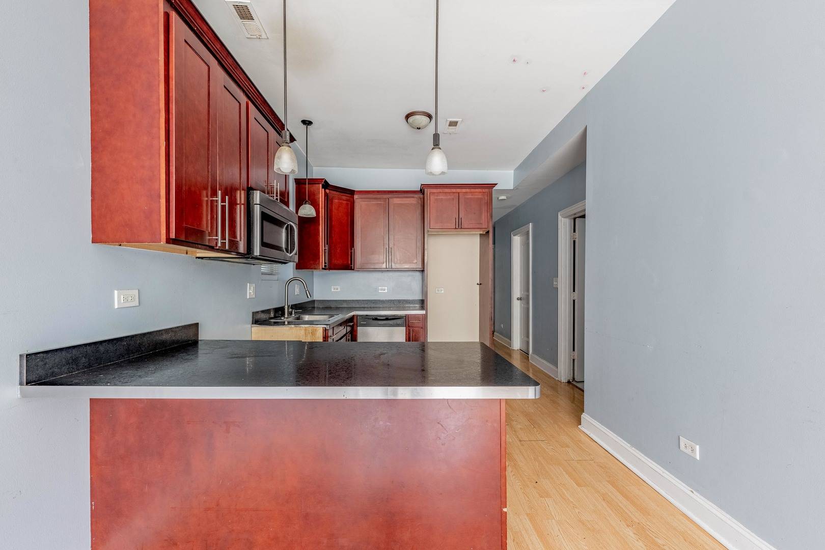 Chicago, IL 60623,2450 S Homan AVE #1