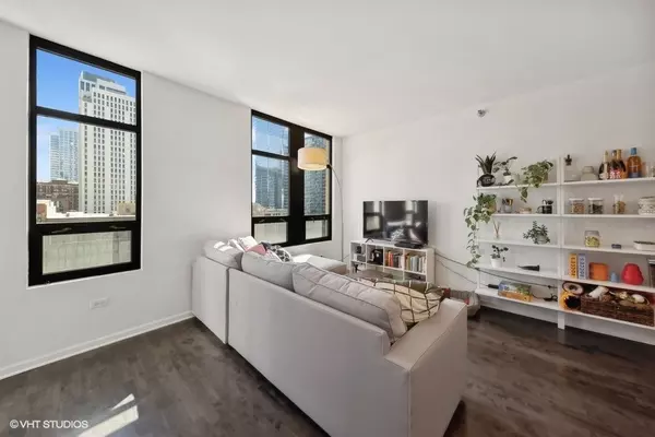 Chicago, IL 60605,1255 S State ST #911