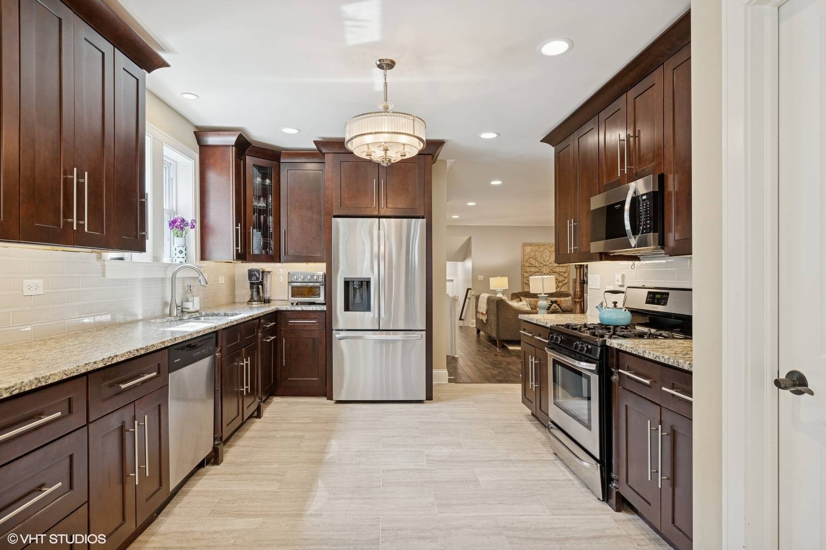 Arlington Heights, IL 60004,215 W Fremont ST