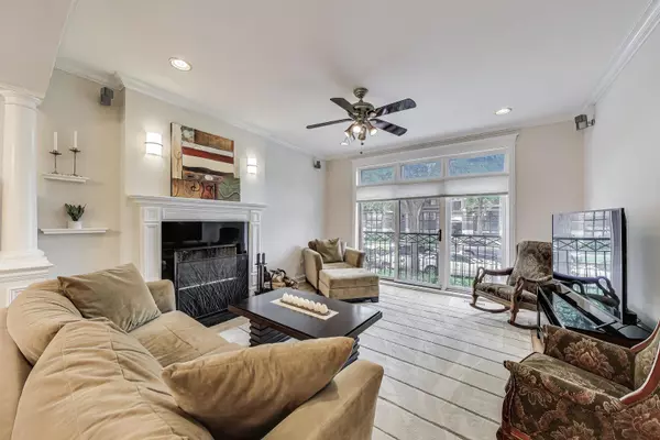 Chicago, IL 60640,5021 N Kenmore AVE #1S