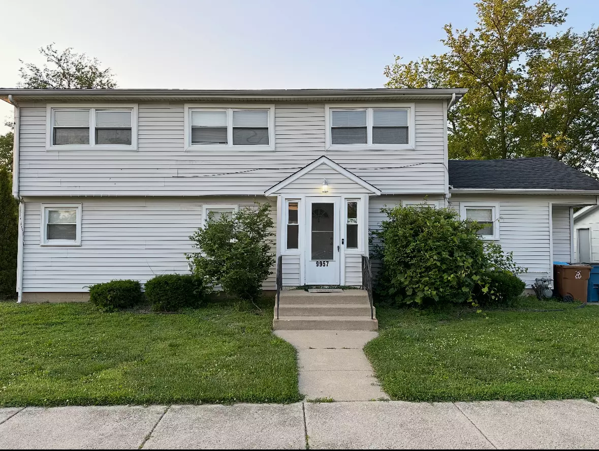 Oak Lawn, IL 60453,9957 Moody AVE