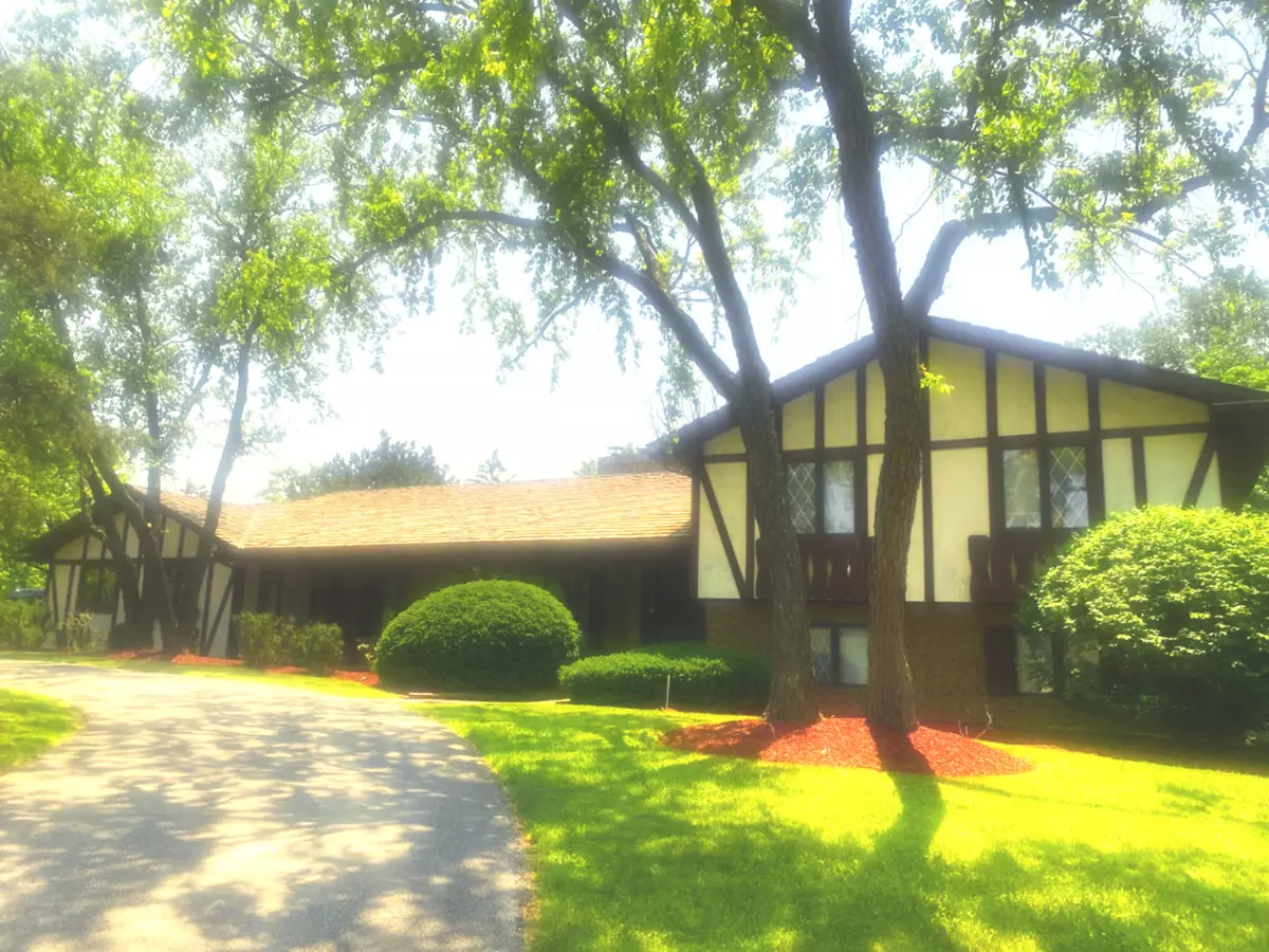 Oak Brook, IL 60523,44 Kingston DR