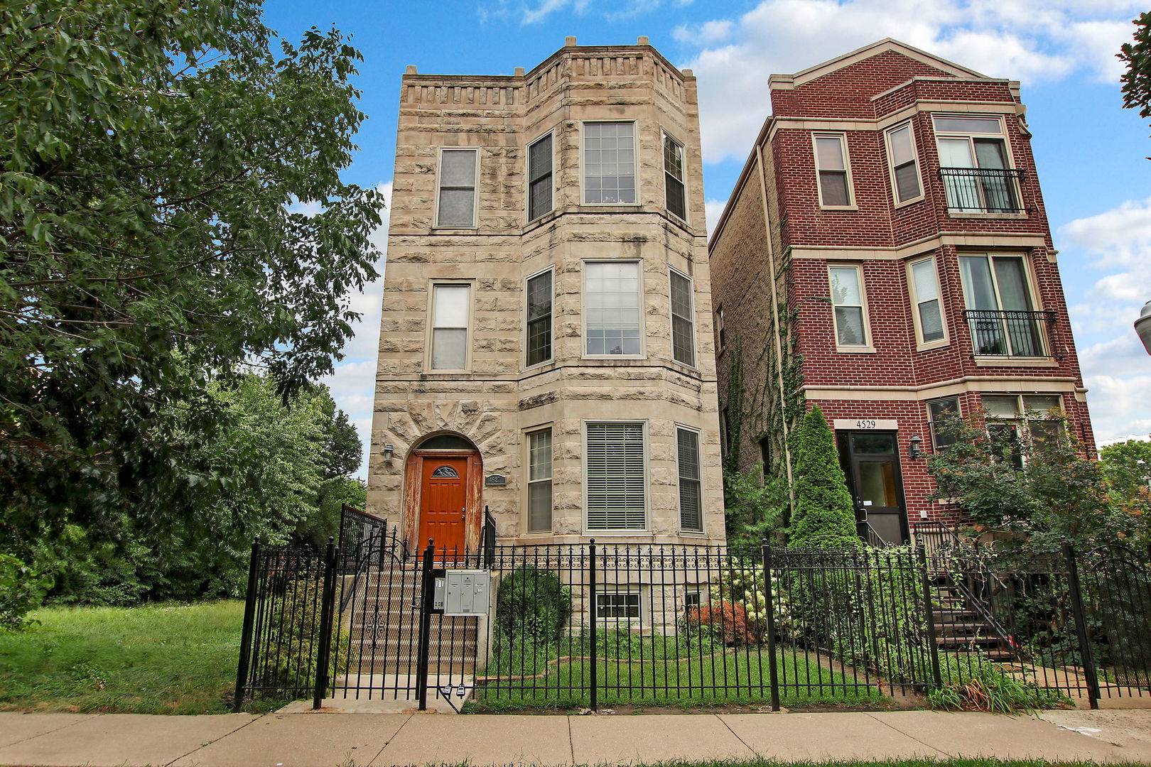Chicago, IL 60653,4527 S Saint Lawrence AVE #2