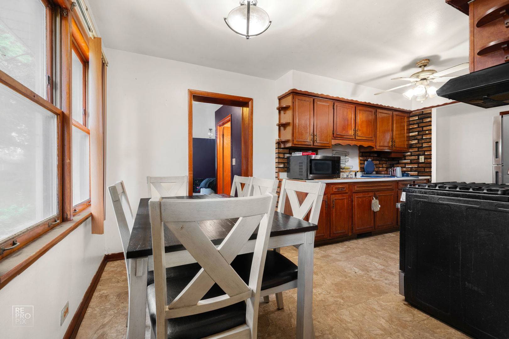 South Holland, IL 60473,754 E 158th ST