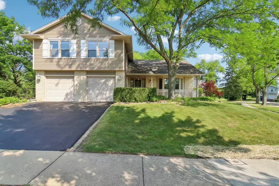 3760 N Alder DR, Hoffman Estates, IL 60192