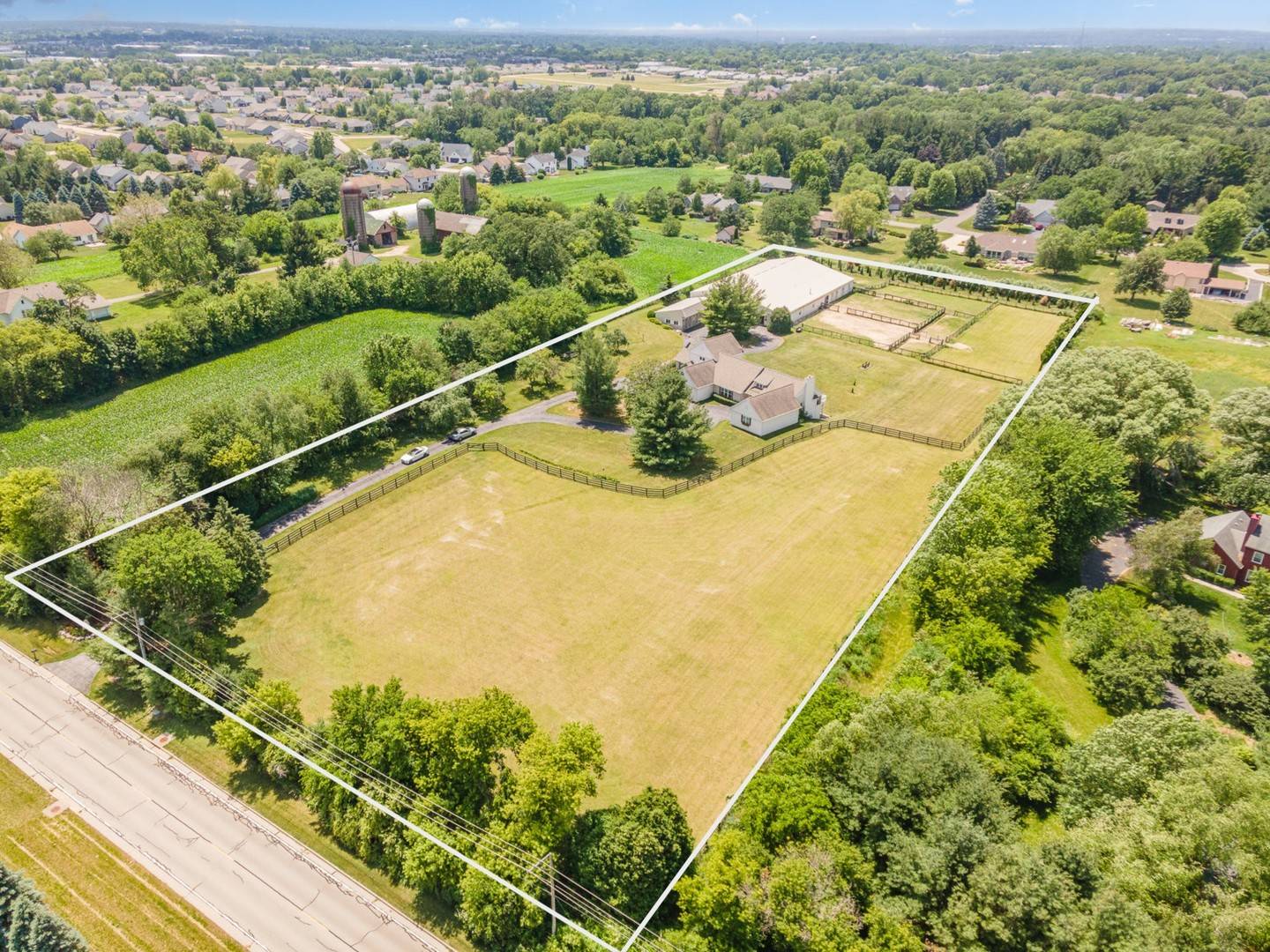 Caledonia, IL 61011,5284 Harvey RD