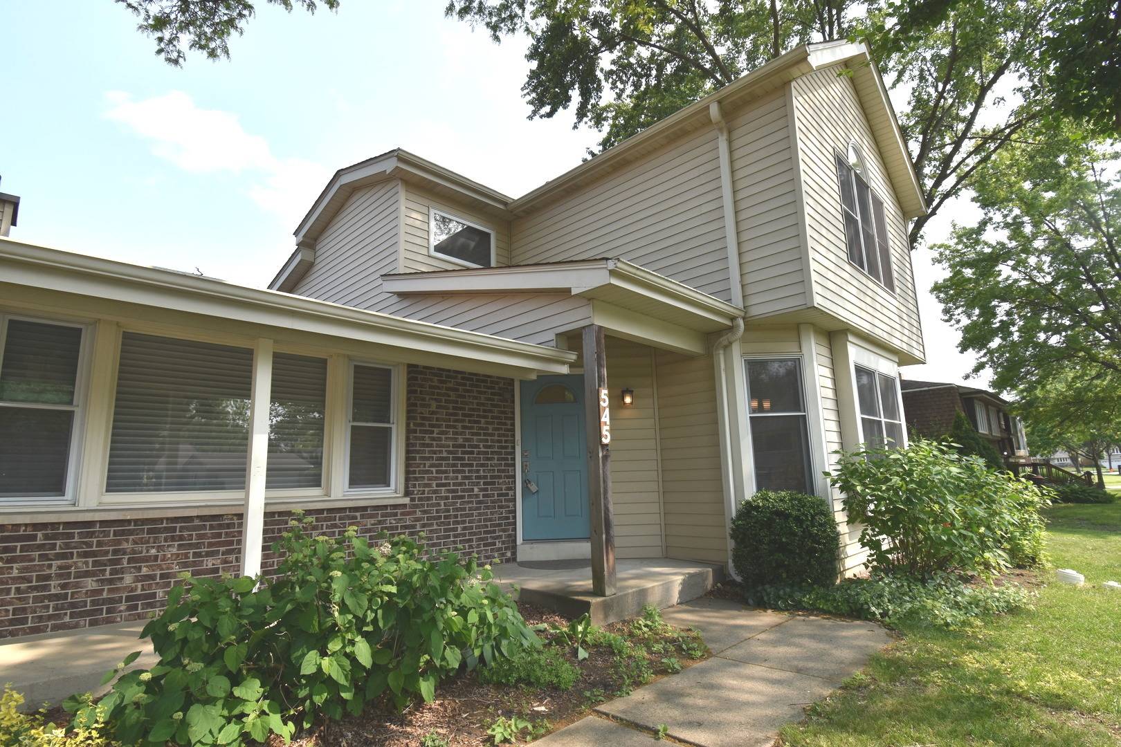 Buffalo Grove, IL 60089,545 Chatham CIR