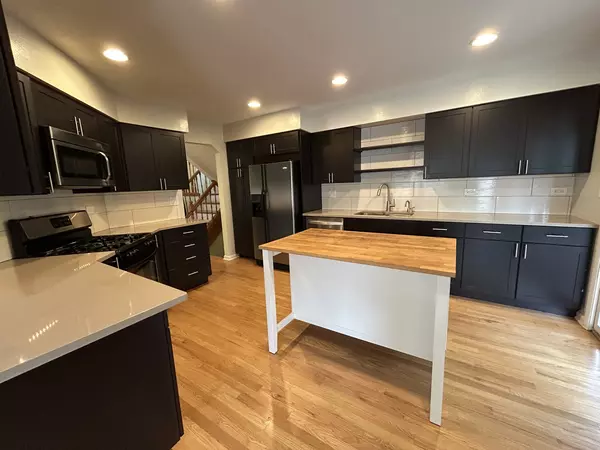 Buffalo Grove, IL 60089,545 Chatham CIR