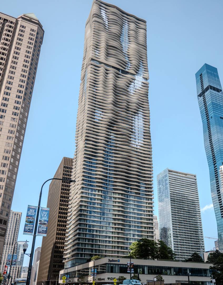 225 N Columbus DR #8008, Chicago, IL 60601