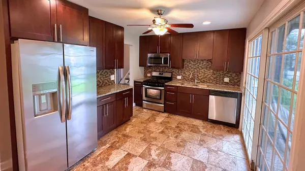 Richton Park, IL 60471,5303 Arquilla DR