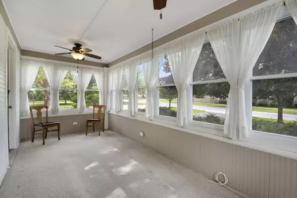 Lombard, IL 60148,148 N Charlotte ST