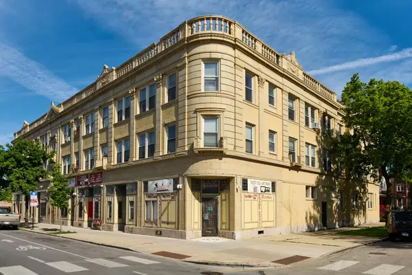 5636-48 W Division ST, Chicago, IL 60651