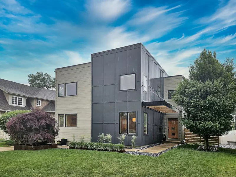 717 S Washington ST, Elmhurst, IL 60126