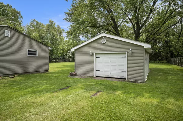 Crete, IL 60417,3321 E Red Oak LN