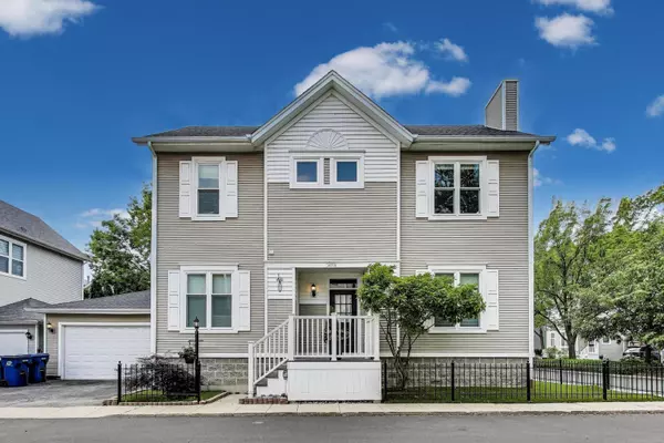 2855 N Wolcott AVE #B, Chicago, IL 60657